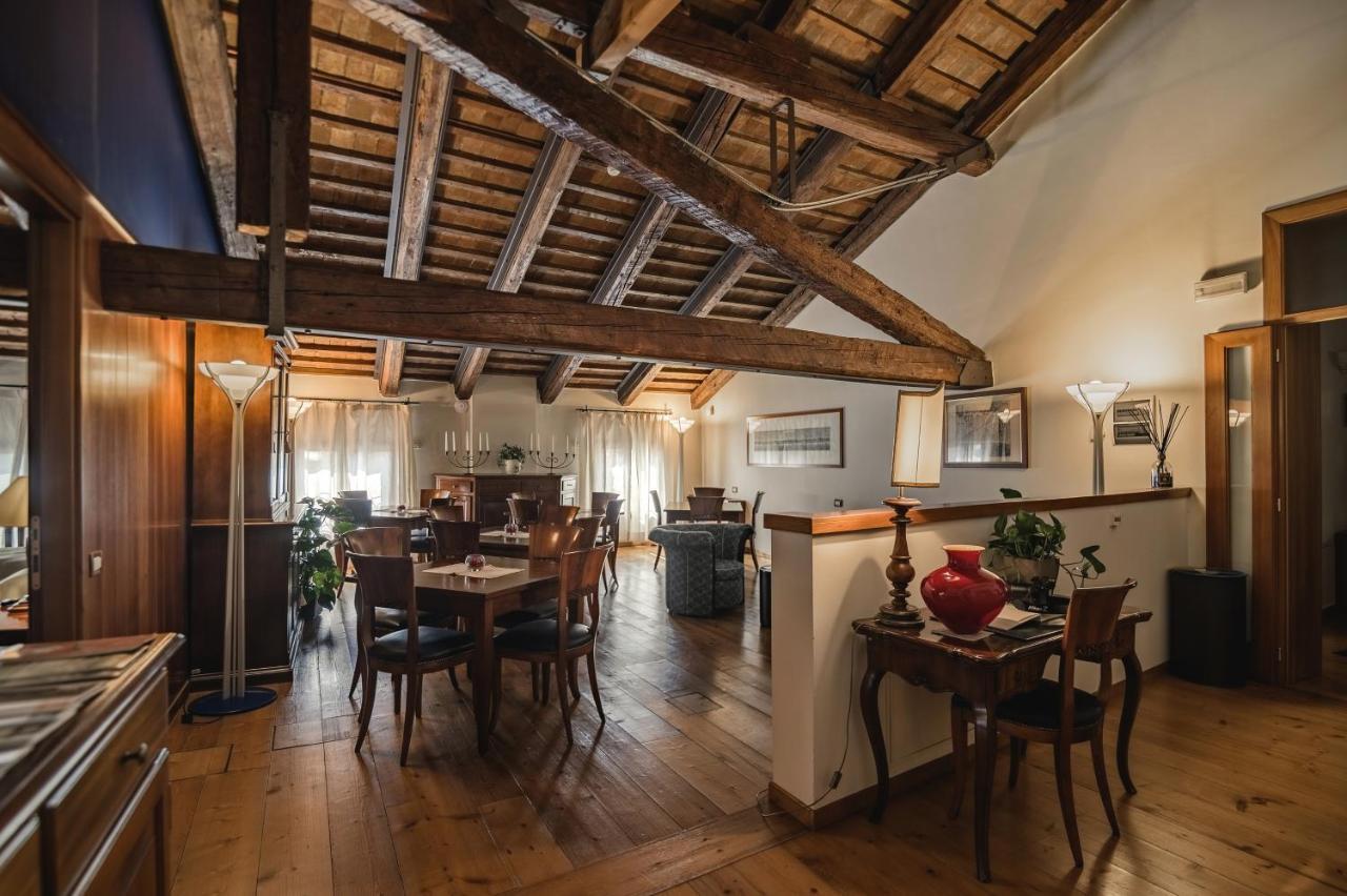 Le Camere Di Palazzo Bortolan Τρεβίζο Εξωτερικό φωτογραφία